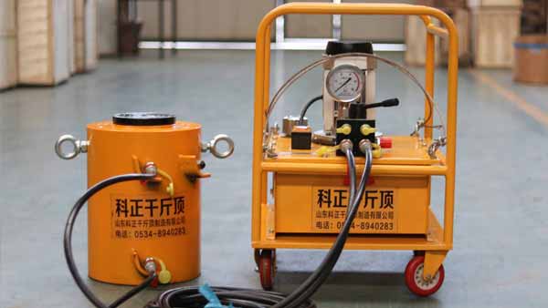 深圳市溫頓藝術家具有限公司